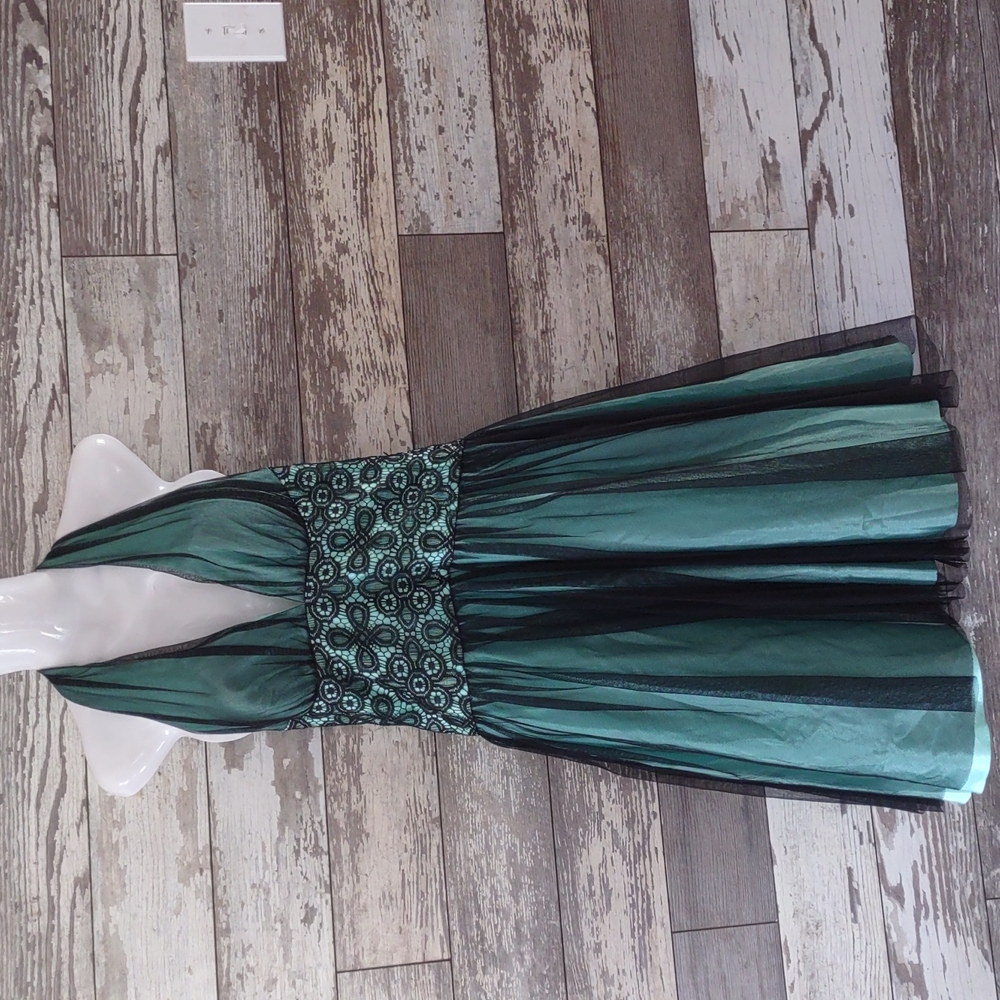 Blondie Nites Halter Dress  Sz 5 Green Black Lacey Prom Spring Romantic Feminine